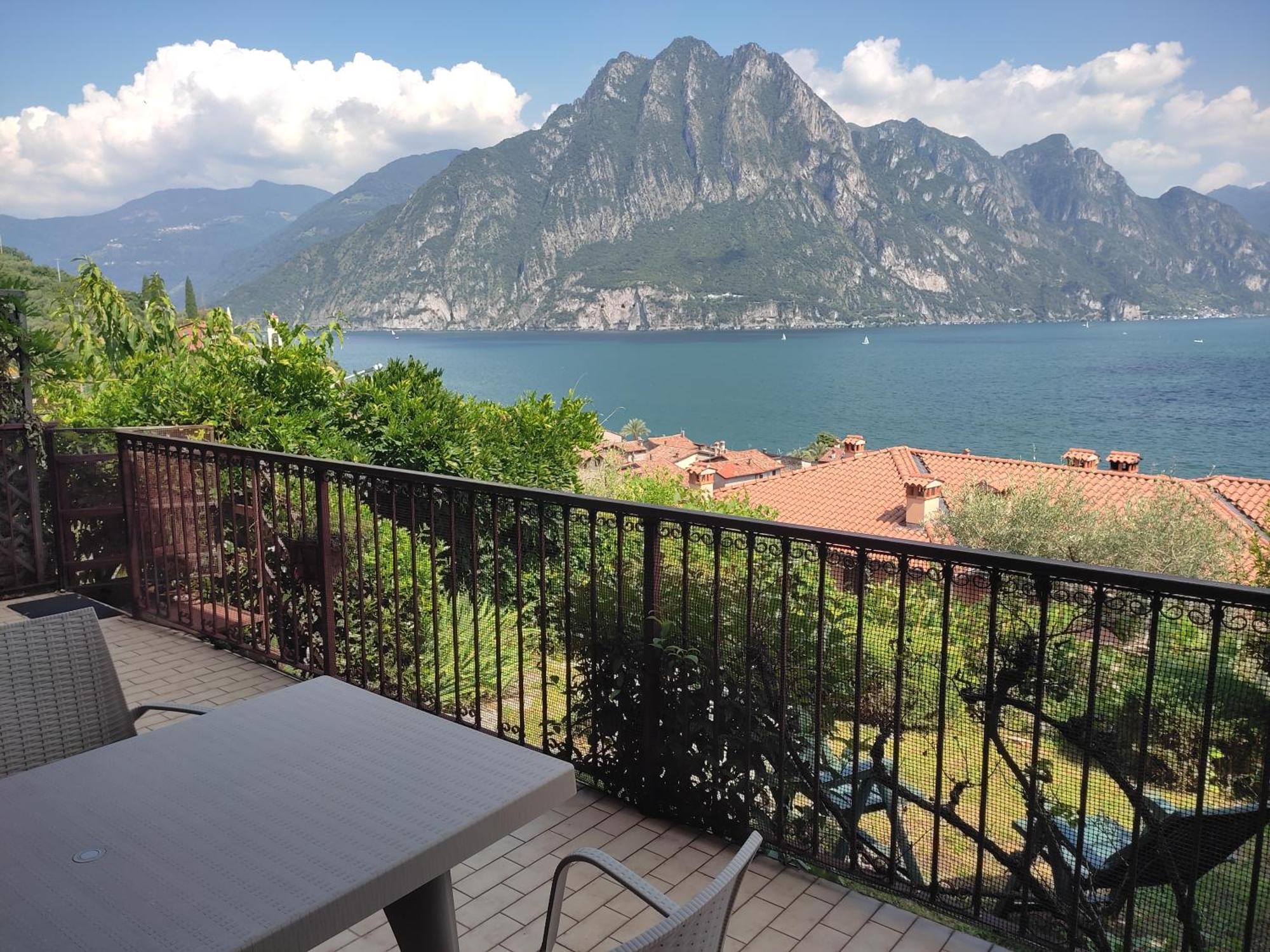 Iseolakerental - Riva House Riva di Solto Exterior foto